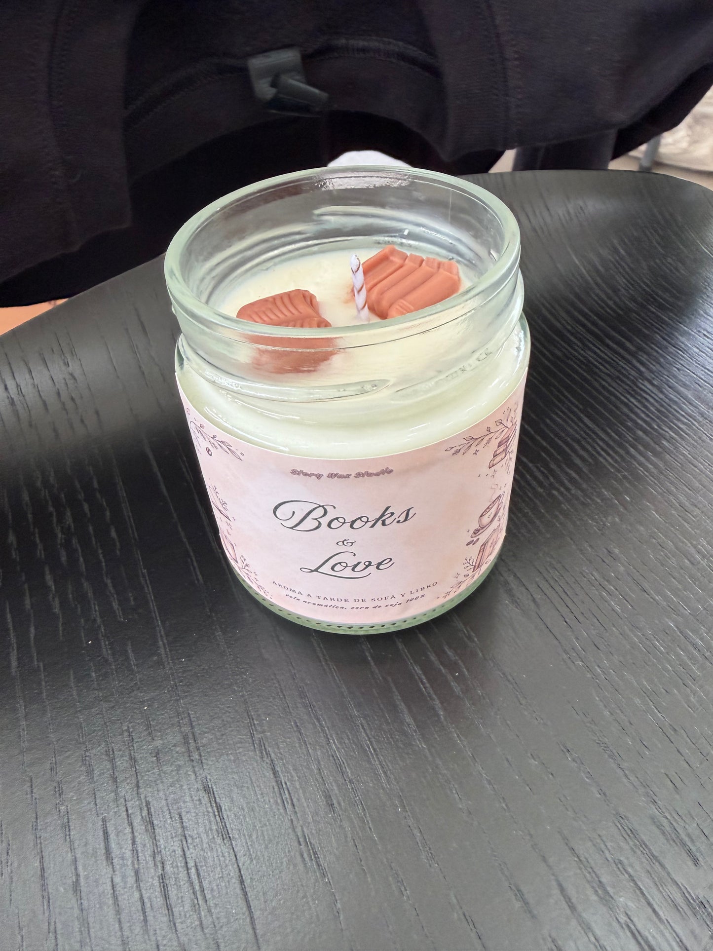Books & Love – Vela de Soja 250 ml mecha de algodón