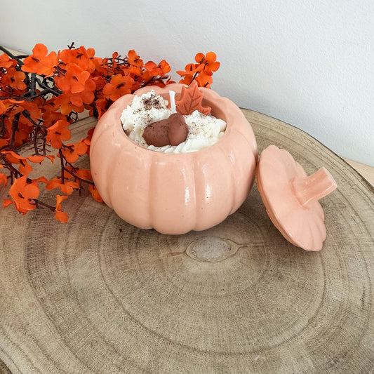 Calabaza de resina naranja con cera aromática – Story Wax Studio
